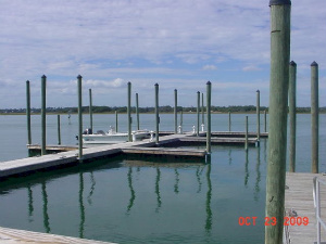 charleston boat slips